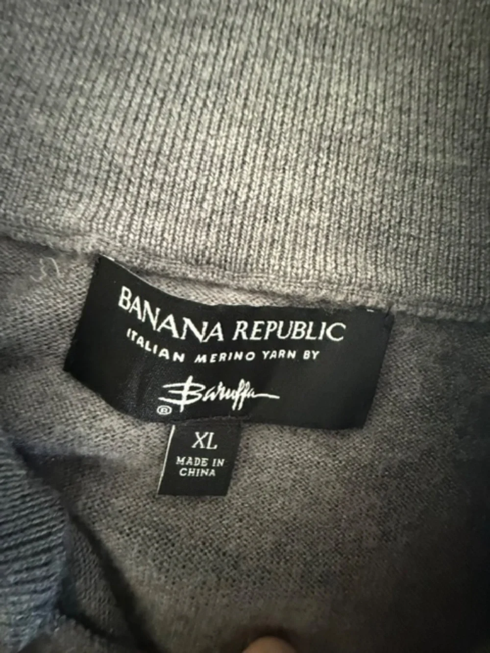 Banana Republic 100% merino